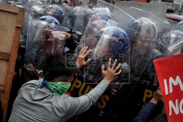 Crecen las protestan en Filipinas contra la visita de Trump