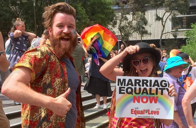Australia avanza hacia la legalización del matrimonio gay tras una encuesta postal