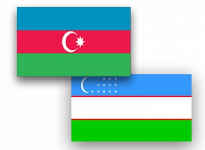 El ministro de Defensa uzbeko llega a Bakú
