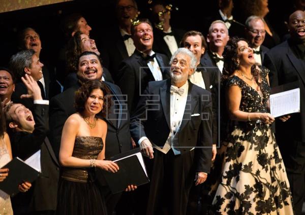 Plácido Domingo celebra sus 50 años de pasión por la ópera en Los Ángeles