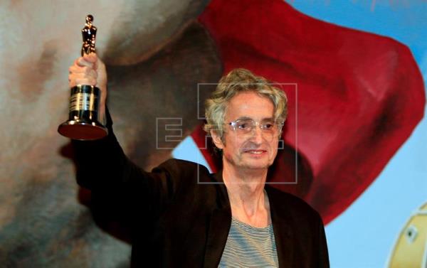 Festival Márgenes homenajea al "inclasificable" director de cine Luis Ospina