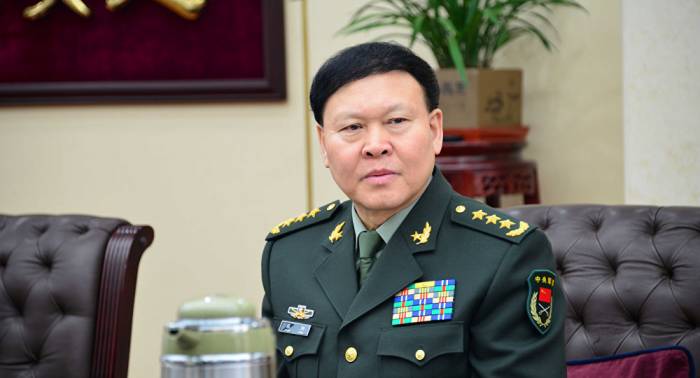 Se suicida un alto cargo militar chino investigado por las autoridades