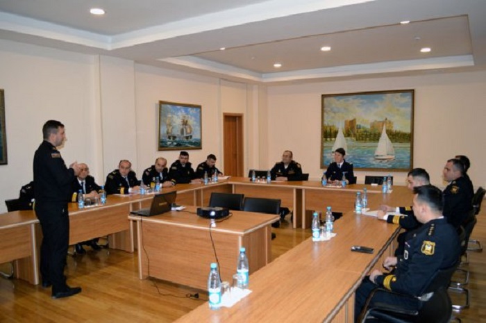 Seminario en la Armada de Azerbaiyán