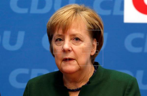 Merkel y Schulz, dispuestos a negociar una gran coalición, según los medios