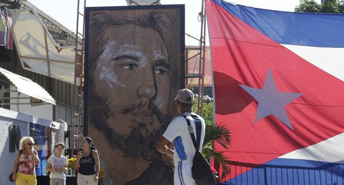El ministro de Cultura de Cuba destaca el aporte de Fidel Castro a la cultura cubana