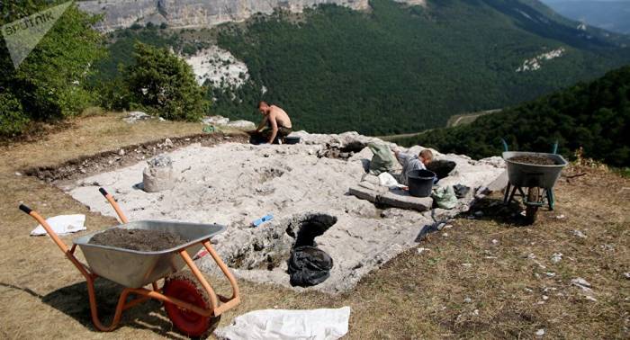Hallan en Crimea una fosa común del siglo X... repleta de cuerpos sin cabeza