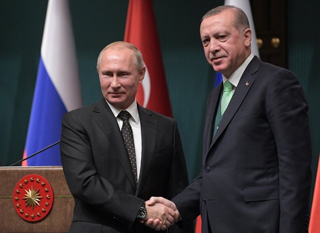 Putin y Erdogan anuncian una nueva cumbre en Sochi para resolver el conflicto sirio