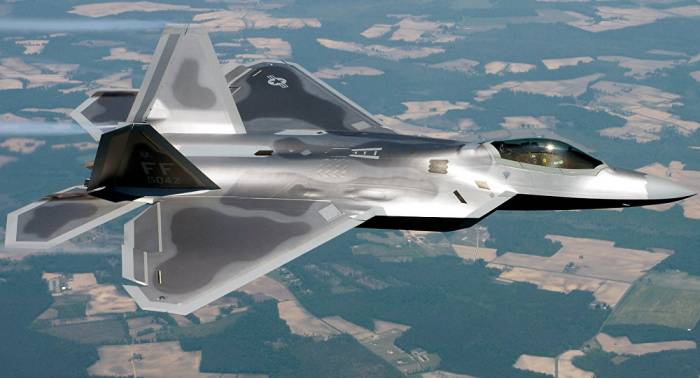 El jefe del Pentágono promete averiguar la situación con aviones de EEUU y rusos en Siria