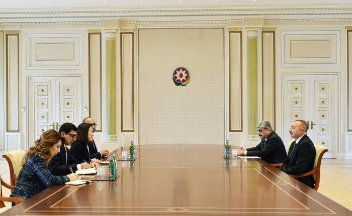 Ilham Aliyev admite a la delegación del Banco Mundial