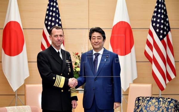 Abe y el jefe de la marina de EEUU reafirman su alianza frente a Corea del Norte