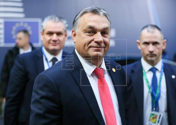 Orbán dice que el proceso de la UE contra Polonia va contra toda Europa Central