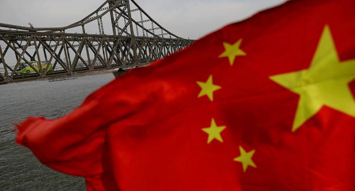 China finaliza la construcción del puente de cristal más largo del mundo