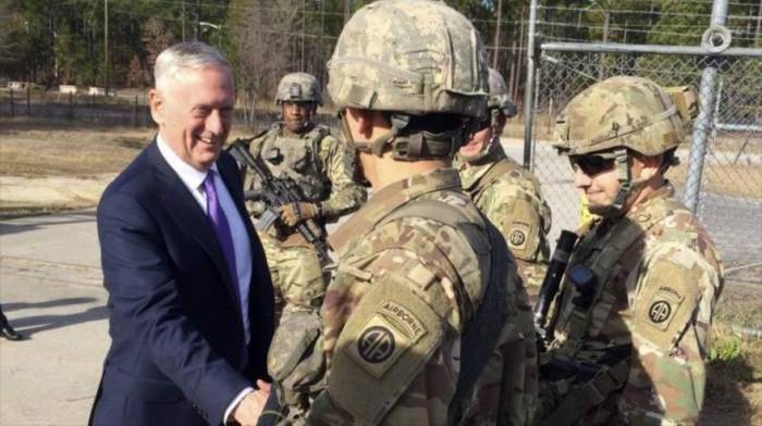 Mattis pide a tropas de EEUU prepararse para guerra con Pyongyang