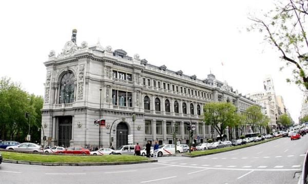 El Banco de España calcula que la economía creció un 0,8 % en el cuarto trimestre