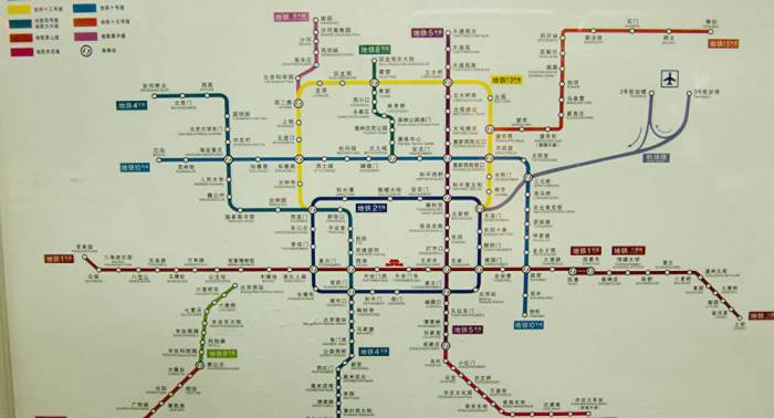 Metro de Pekín estrena primera línea de trenes sin conductor