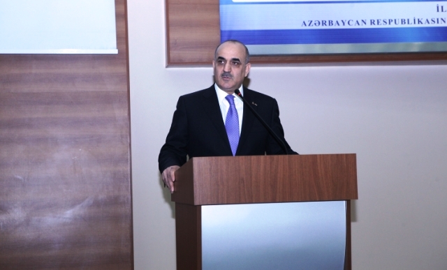 Nazirlik 65 əlilə ev, 82 nəfərə isə maşın verib