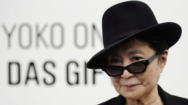 Yoko Ono hospitalisée à New York