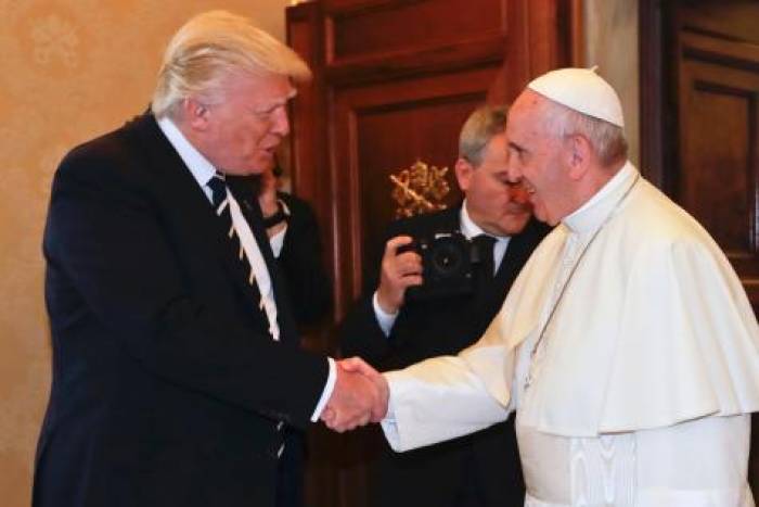 Trump rencontre le pape François au Vatican
