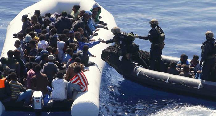 Al menos 50 migrantes mueren en naufragio junto a las costas de Libia