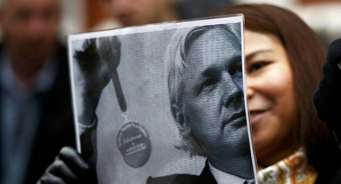 Londres rechaza la petición ecuatoriana de estatus diplomático para Assange
