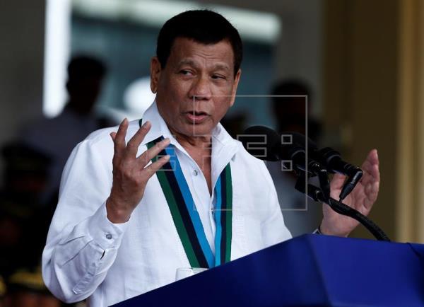 Duterte promete "purgar" a altos cargos por presunta corrupción