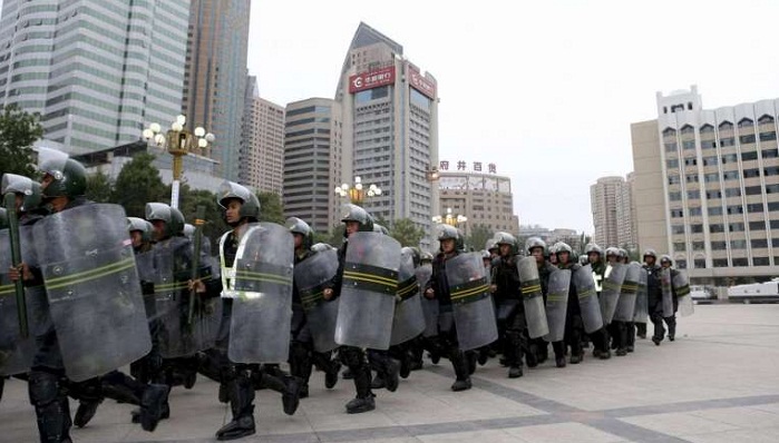 Chinese security forces kill 17 in Xinjiang