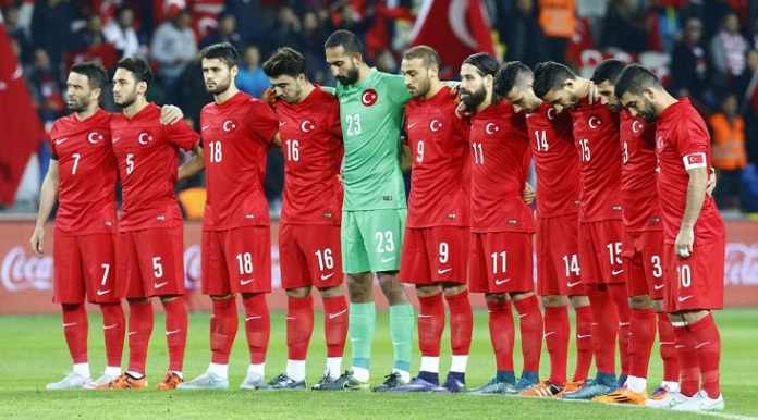 Turkey football fans boo during minute of silence for Paris terror victims - VIDEO