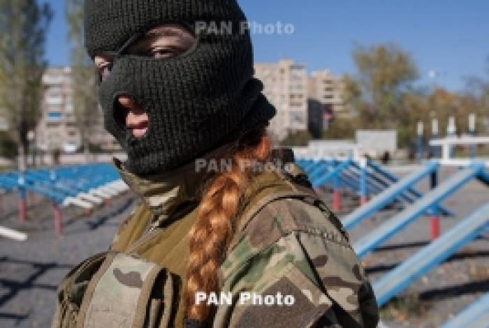 En Armenia crece el número de francotiradores mujeres