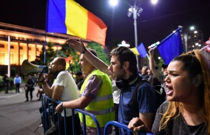 Roumanie: Manifestation contre un projet de grâce