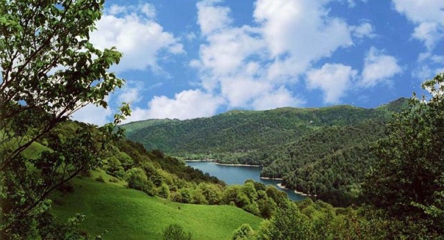 Göygöl Milli Parkı xalqın istifadəsinə verildi
