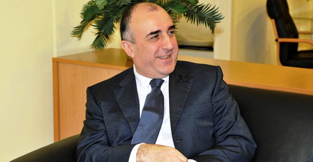 Elmar Məmmədyarov yeni səfirlə görüşdü