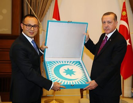 Ərdoğan azərbaycanlı nümayəndə ilə görüşüb