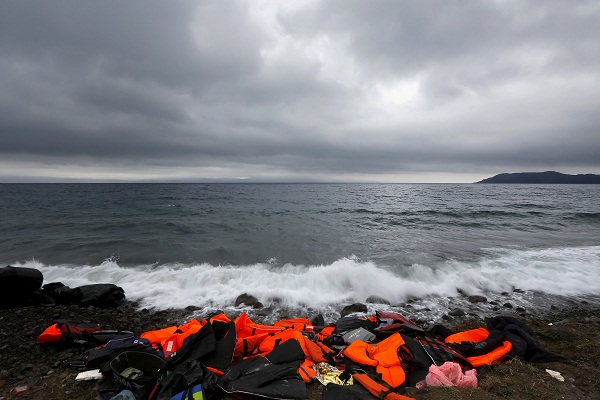 Onze noyés dans le naufrage d`un bateau de migrants au large de la Turquie