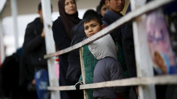 Des dizaines de milliers de Syriens bloqués à Kilis