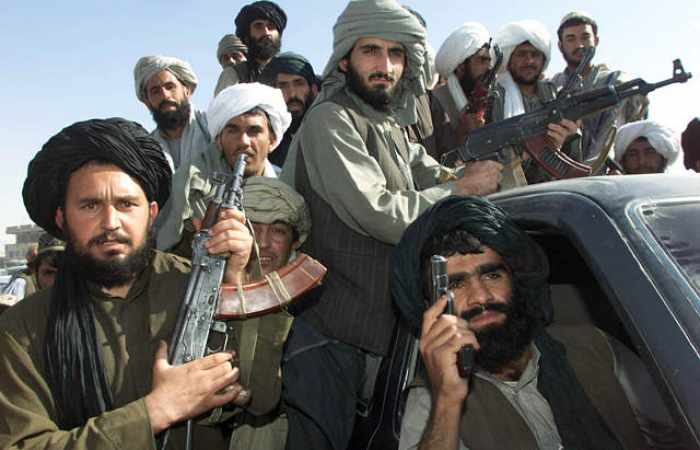 Afghanistan: plus de 50 morts dans une attaque de Taliban