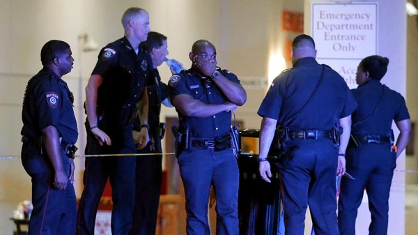 Fusillade de Dallas: les enquêteurs excluent la piste terroriste