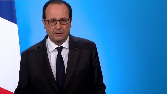 Hollande compte bien rester dans la vie politique