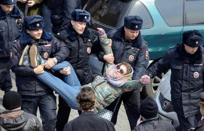 Arrestations en Russie lors de manifestations anti-corruption