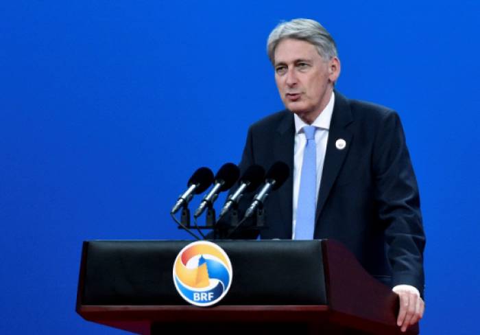 Brexit: le ministre des finances défend une transition de trois ans