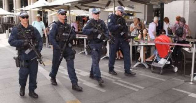 الشرطة الأسترالية تشدد الإجراءات الأمنية عشية احتفالات رأس السنة