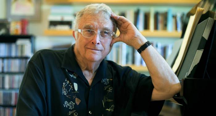 US composer Randy Newman receives Grammy for song about Putin - VIDEO