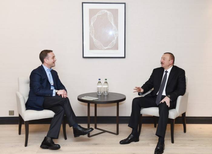 Le président azerbaïdjanais rencontre un membre du conseil d