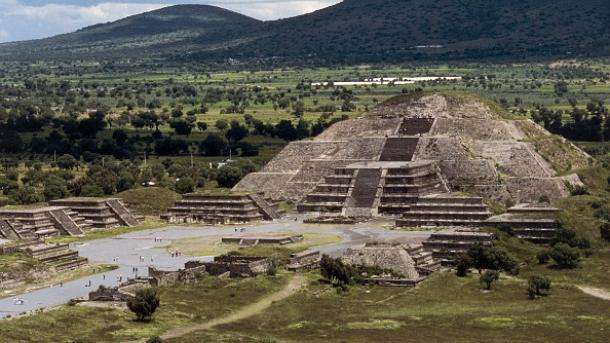 Teotihuacan no significa "Ciudad de los Dioses", sino "Ciudad del Sol"  