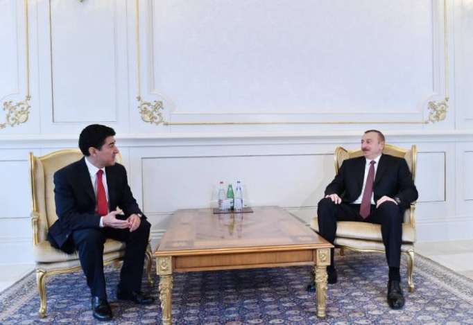 Präsident nahm Beglaubigungsschreiben von zwei Botschaftern entgegen- Fotos