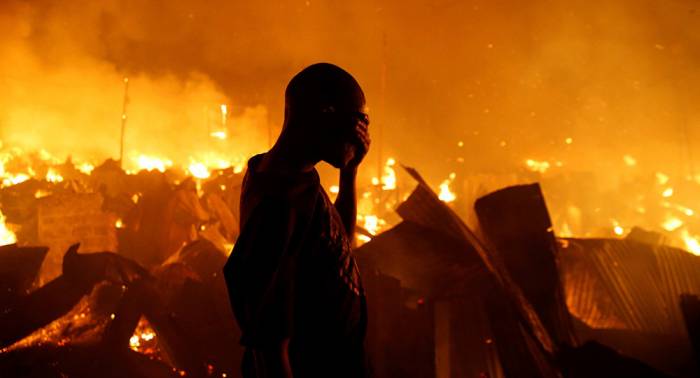 Un incendio deja sin hogar a 6.000 en un suburbio de Nairobi