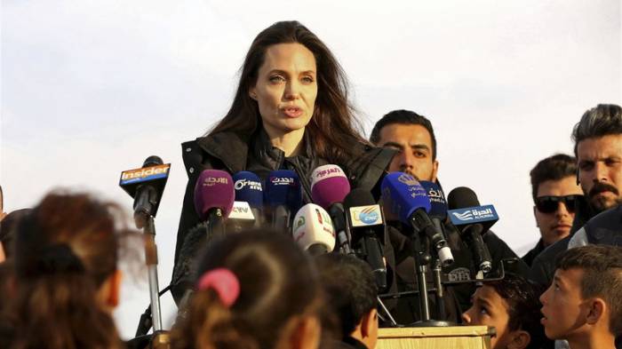 Angelina Jolie à la rencontre des réfugiés syriens en Jordanie