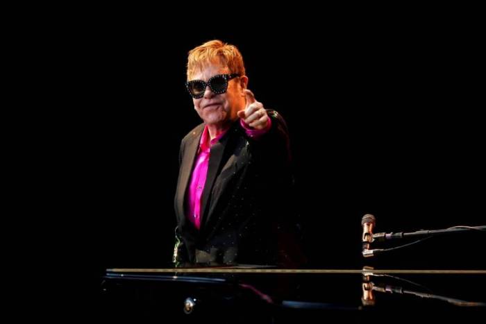 Elton John veut donner un tournant à sa carrière