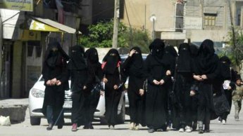 الحكم بالإعدام على ثلاث جهاديات فرنسيات في العراق