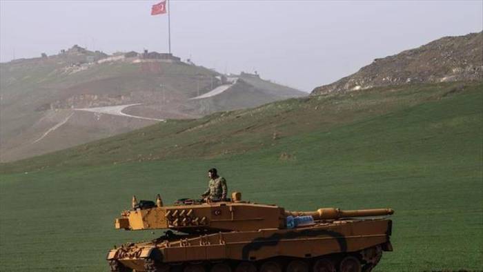 الجيش التركي يواصل قصف مواقع الإرهابيين في منطقة عفرين السورية