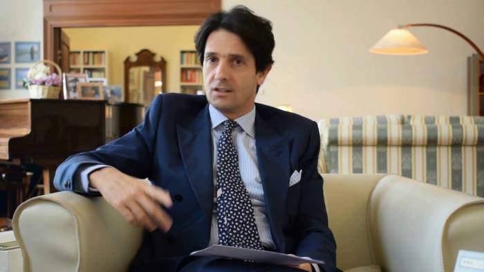 Botschafter: "Italien wird zu den Bemühungen der Ko-Vorsitzenden für die Beilegung des Bergkarabach-Konflikts beitragen"